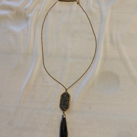 Wildflower charm/tassel necklace - Picture 4 of 5